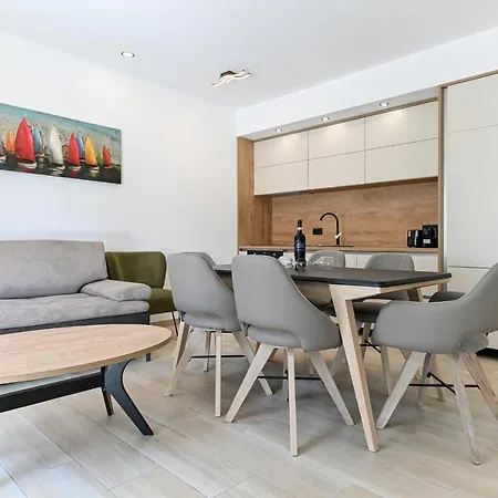Deluxe Miga Apartment Vrsi