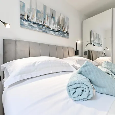 Deluxe Miga Apartment Vrsi