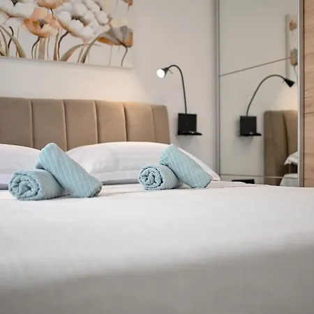 Apartment Deluxe Miga Vrsi